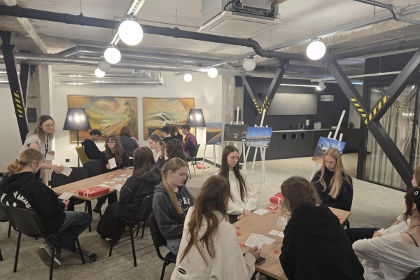 IIIB kl. dalyvavo „Vilnius yra mokykla“ pamokoje „Vertybės – organizacijos ir darbuotojų vienybės pamatas“